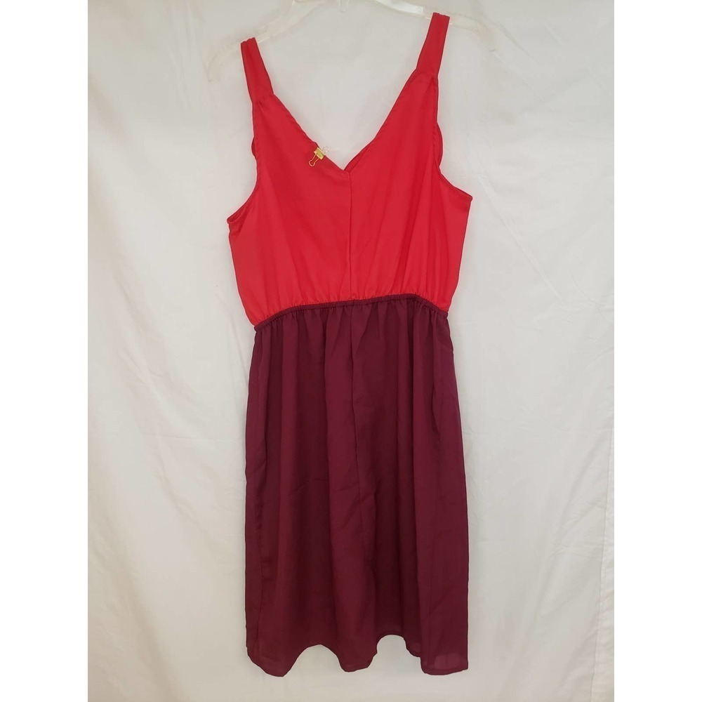 Size small Mossimo NWT dress. Red & Burgundy. Very thin. 21" waist to hem.2499 - Picture 2 of 3